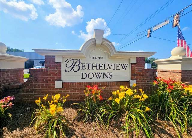 Property at 6670 Shadwell Ct, Cumming, GA 30040, 3 beds, 2 baths