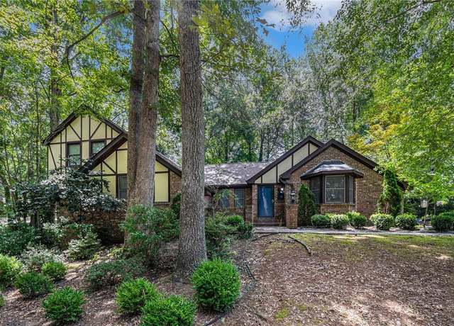 Property at 2550 Amalfi Dr, Conyers, GA 30012, 4 beds, 2.5 baths