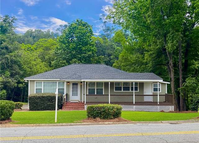 Property at 2790 Sardis St NW, Kennesaw, GA 30144, 3 beds, 2 baths