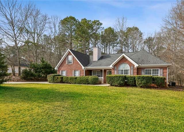 Property at 300 Huntington St, Covington, GA 30016, 4 beds, 2 baths