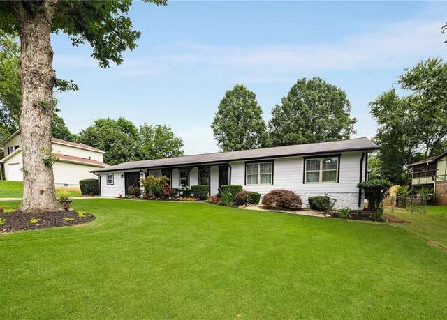 Property at 3844 Saddle Ridge Dr, Snellville, GA 30039, 3 beds, 2 baths