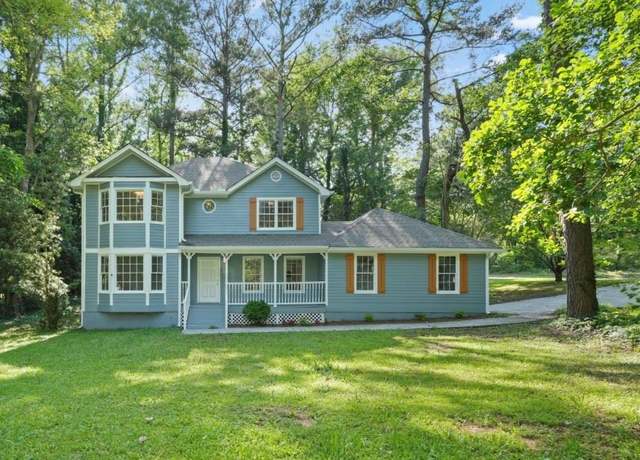 Property at 800 Post Road Cir, Stone Mountain, GA 30088, 4 beds, 2.5 baths