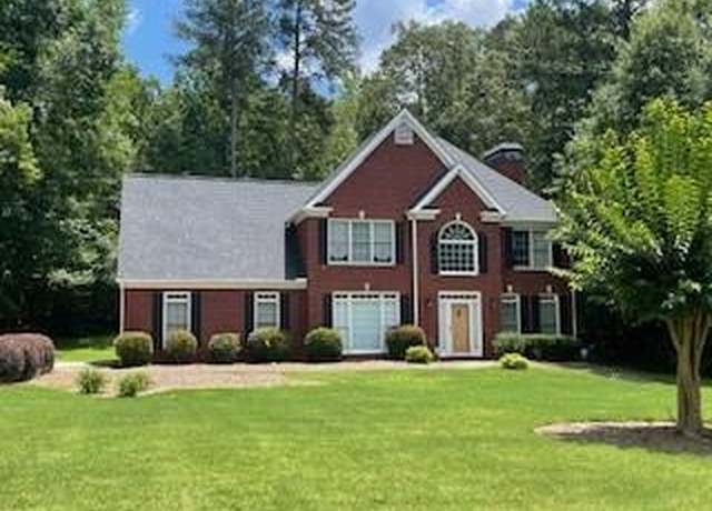 Property at 700 James Madison Dr SW, South Fulton, GA 30331, 4 beds, 2.5 baths