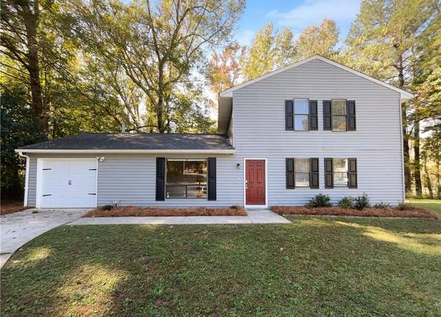 Property at 125 Cainwood Ct W, Atlanta, GA 30349, 3 beds, 2 baths