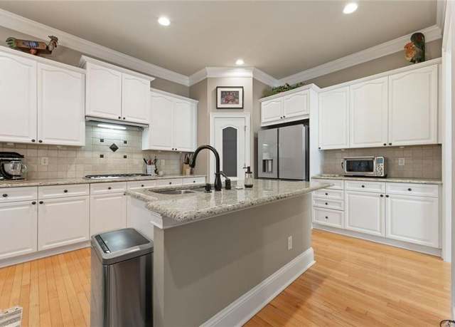 Property at 4298 Kingston Gate Cv, Chamblee, GA 30341, 3 beds, 3.5 baths