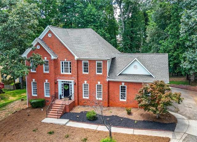 Property at 1952 Skidmore Cir, Lawrenceville, GA 30044, 3 beds, 2.5 baths