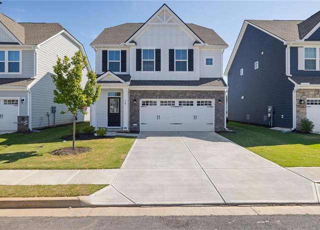 Property at 587 Gunter Dr, Hoschton, GA 30548, 3 beds, 2.5 baths
