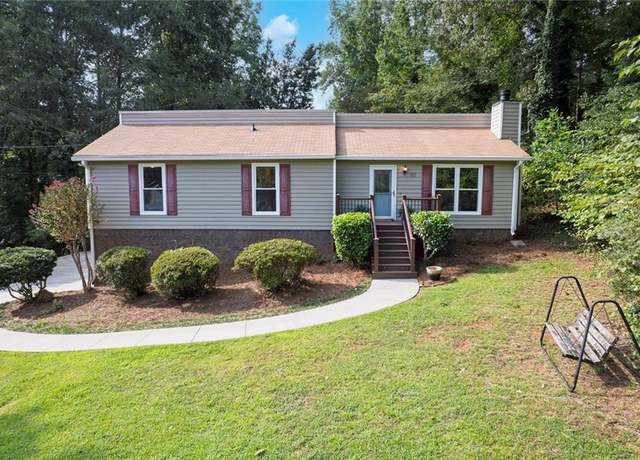 Property at 307 Summer Ct, Woodstock, GA 30188, 4 beds, 2 baths