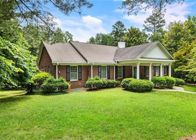 Property at 11270 Stroup Rd, Roswell, GA 30075, 5 beds, 4 baths
