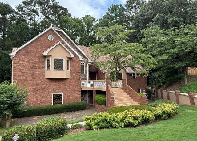 Property at 4027 Wood Acres Ct, Duluth, GA 30096, 4 beds, 3 baths