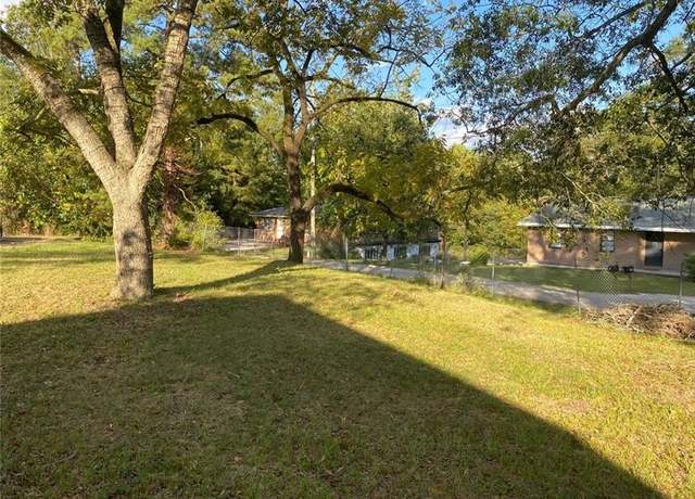 Property at 1146 Old Covington Hwy SE, Conyers, GA 30012, 3 beds, 2 baths