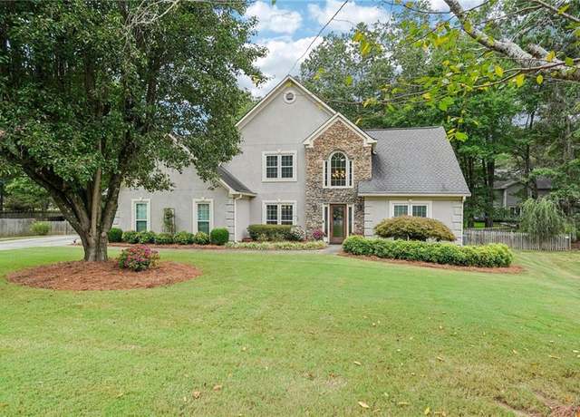 Property at 2375 Westport Cir SW, Marietta, GA 30064, 4 beds, 2.5 baths