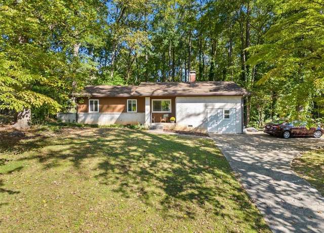 Property at 5051 Heather Rd SE, Smyrna, GA 30082, 3 beds, 2 baths