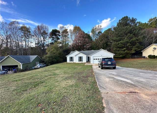 Property at 1120 Northern Run, Stockbridge, GA 30281, 3 beds, 2 baths