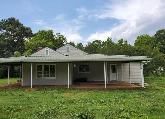 Property at 220 Tuscarora Trl, Hartwell, GA 30643, 3 beds, 2 baths