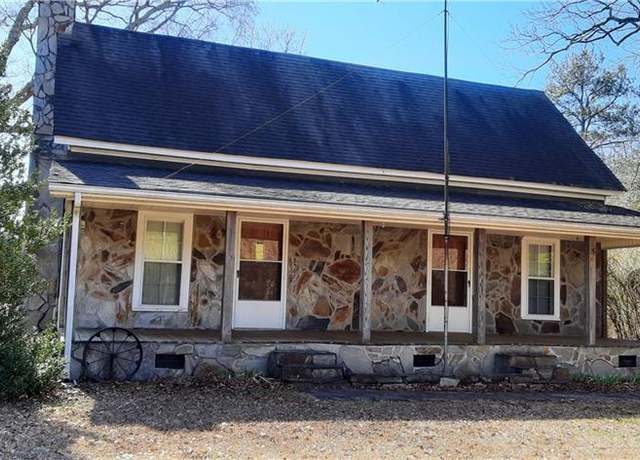 Property at 11953 Henderson Mountain Rd, Fairmount, GA 30139, 2 beds, 1 bath