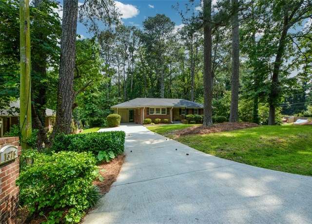Property at 1376 Woodbine St, Marietta, GA 30062, 3 beds, 2 baths