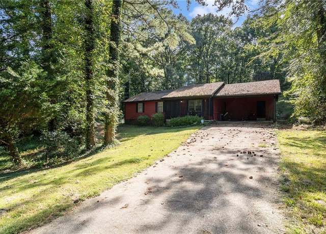 Property at 214 Hemlock Dr, Stockbridge, GA 30281, 3 beds, 2 baths