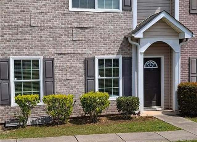 Property at 8628 Thomas Rd, Riverdale, GA 30274, 3 beds, 2.5 baths