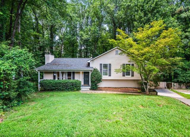 Property at 1131 Hershey Dr, Marietta, GA 30062, 3 beds, 2 baths
