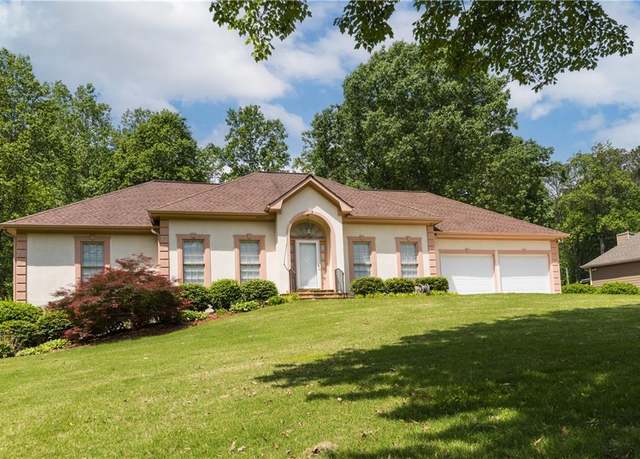 Property at 427 Picketts Lake Dr, Acworth, GA 30101, 3 beds, 3 baths
