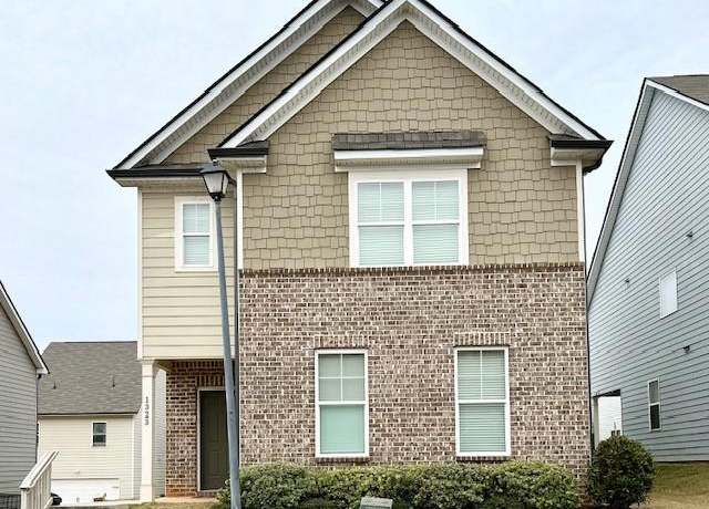 Property at 1323 Rosemary Ln, Atlanta, GA 30344, 4 beds, 2.5 baths