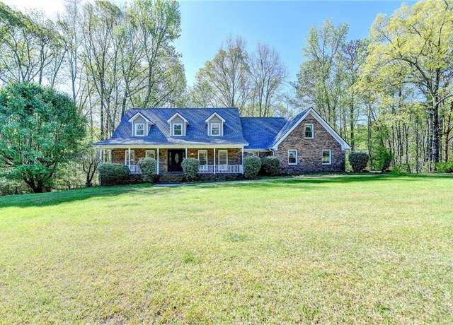 Property at 5800 S Richland Creek Rd, Buford, GA 30518, 4 beds, 2.5 baths