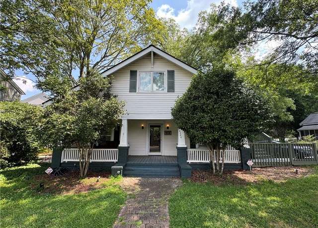 Property at 4286 Southside Dr, Acworth, GA 30101, 4 beds, 2.5 baths