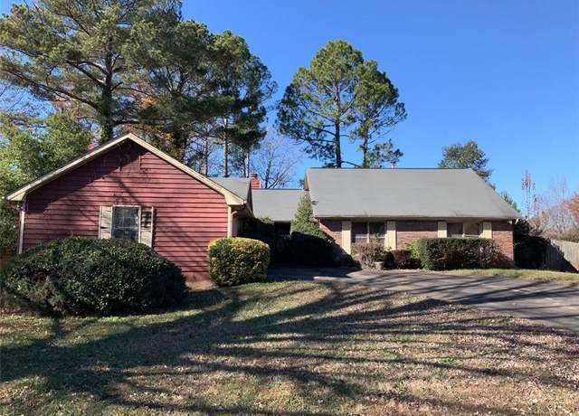 Property at 1603 Golf Link Dr, Stone Mountain, GA 30088, 3 beds, 2 baths