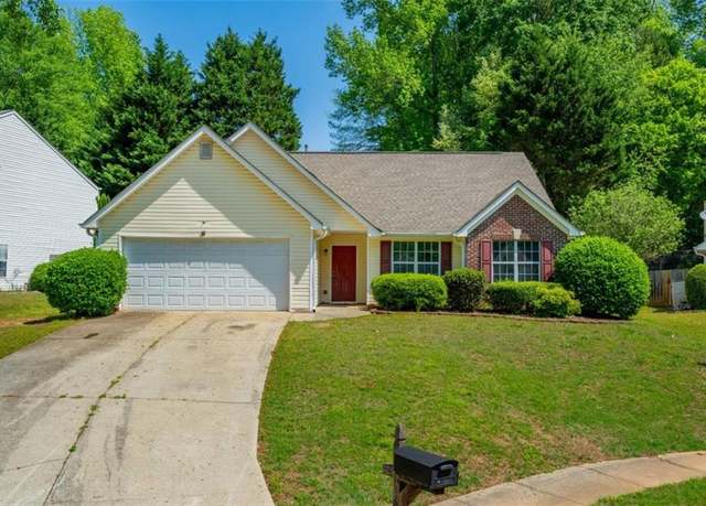 Property at 648 Bellingham Dr, Sugar Hill, GA 30518, 3 beds, 2 baths