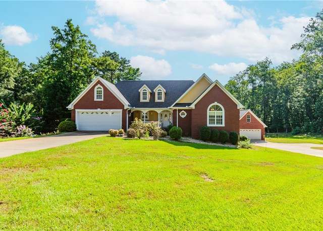 Property at 323 Maddox Cir, Jackson, GA 30233, 6 beds, 3 baths