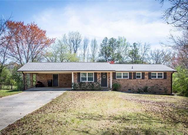 Property at 6348 Garnet Dr, Douglasville, GA 30135, 3 beds, 2 baths
