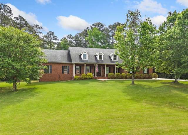Property at 145 Havenbrooke Ct, Fayetteville, GA 30214, 5 beds, 4.5 baths