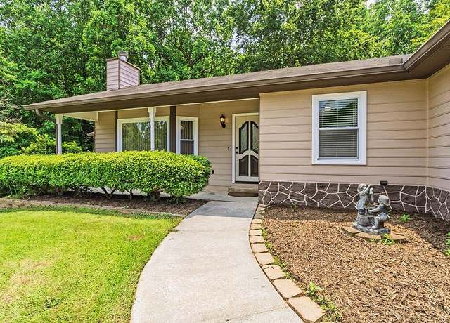 Property at 4655 Barnes Ct, Loganville, GA 30052, 5 beds, 3 baths