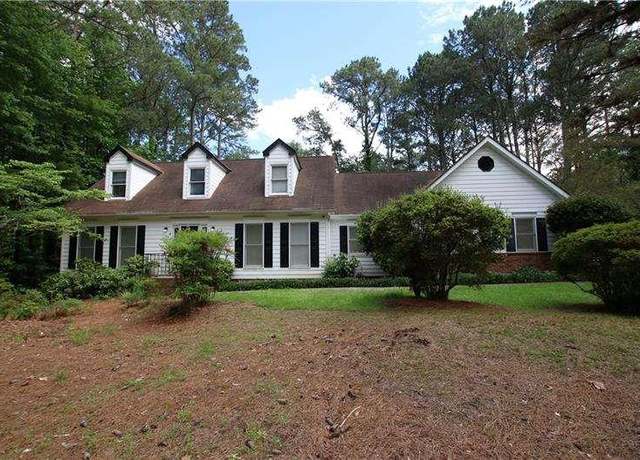 Property at 2080 Temple Johnson Rd, Loganville, GA 30052, 4 beds, 2.5 baths
