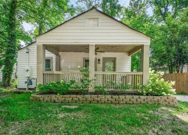 Property at 932 Lawton St SW, Atlanta, GA 30310, 2 beds, 2 baths