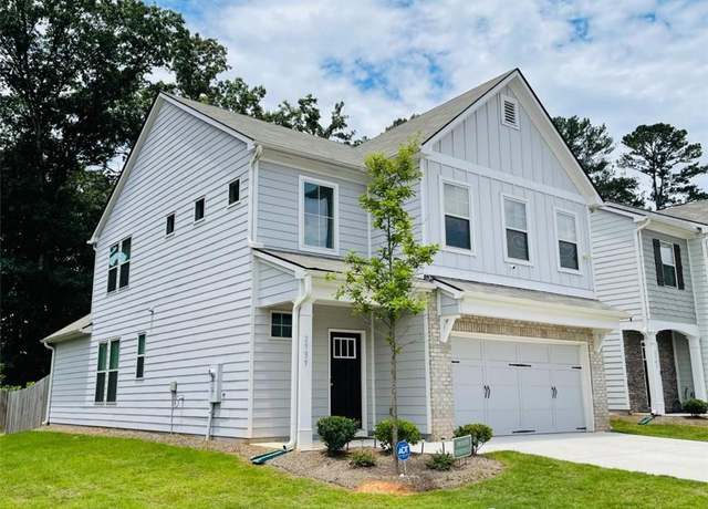 Property at 2939 Cottage Ln, College Park, GA 30337, 4 beds, 3.5 baths