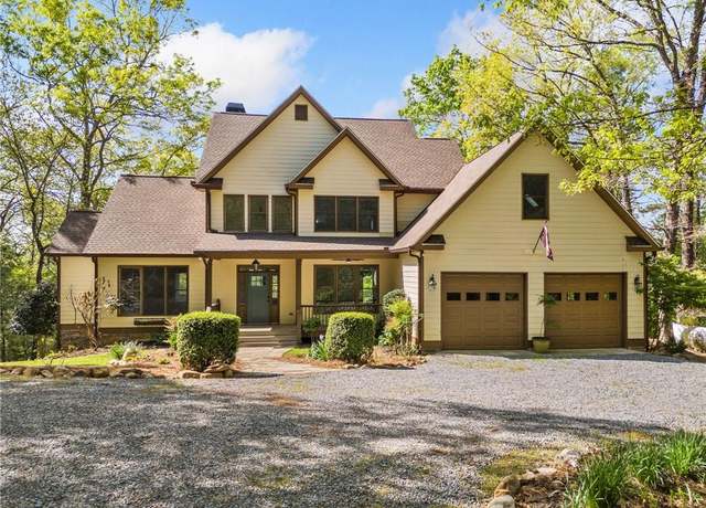 Property at 420 Martin Rd, Ellijay, GA 30536, 3 beds, 3 baths