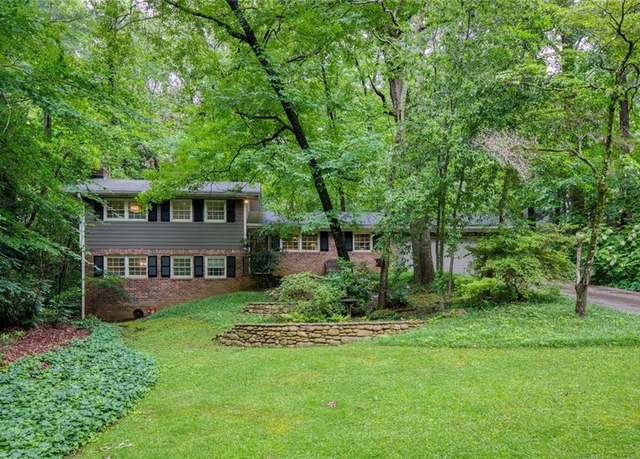 Property at 220 N Springs Ct, Sandy Springs, GA 30328, 4 beds, 3 baths