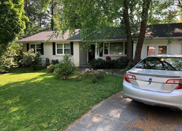 Property at 2920 Appling Dr, Atlanta, GA 30341, 3 beds, 1.5 baths