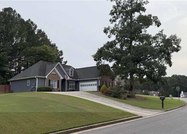 Property at 3074 Clemson Pl, Lawrenceville, GA 30043, 4 beds, 2 baths