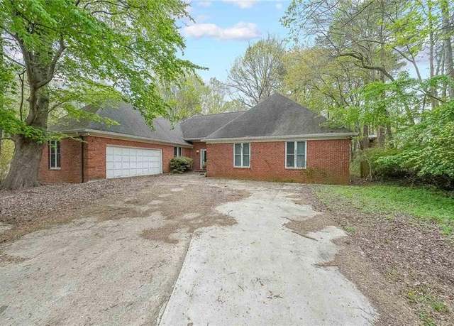Property at 4367 S Berkeley Lake Rd NW, Duluth, GA 30096, 4 beds, 3.5 baths