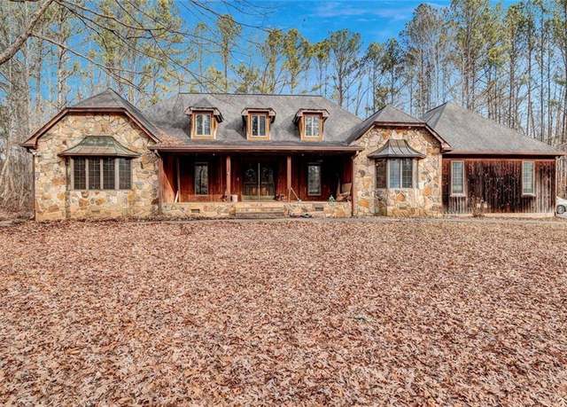 Property at 4220 Chapel Hill Farms Dr, Douglasville, GA 30135, 4 beds, 3.5 baths