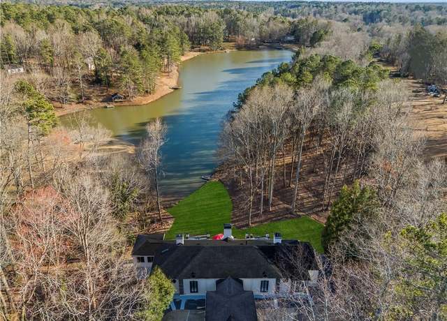 Property at 1126 Wedgefield Dr SW, Marietta, GA 30064, 3 beds, 3.5 baths