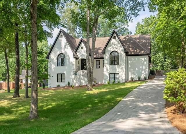 Property at 30 Westover Dr, Rome, GA 30165, 5 beds, 5.5 baths