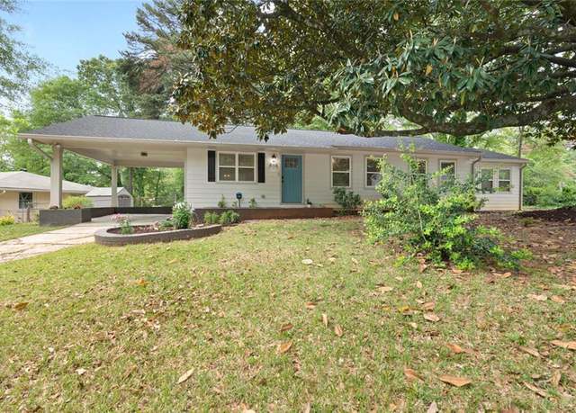 Property at 808 Casplan St SW, Atlanta, GA 30310, 3 beds, 2 baths