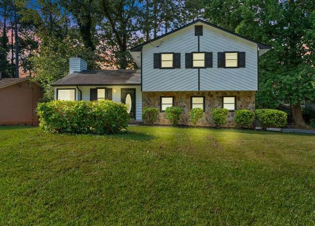 Property at 5354 Kemper Pl, Stone Mountain, GA 30088, 3 beds, 2.5 baths