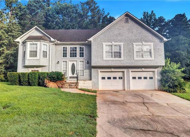 Property at 11739 Sawgrass Ct, Fayetteville, GA 30215, 4 beds, 3 baths