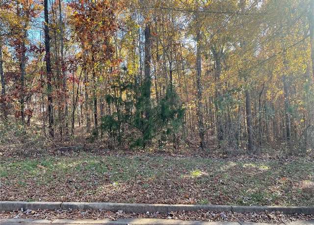 Property at 3020 Sarah Ln, Griffin, GA 30224
