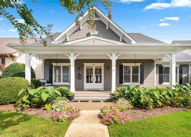 Property at 5841 Choctaw Ln, Braselton, GA 30517, 5 beds, 4 baths